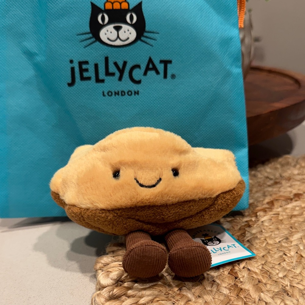 Jellycat Margaux Madeleine